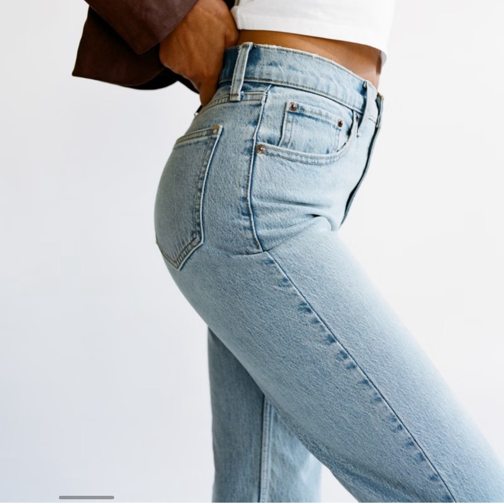 NWOT high rise 90’s relaxed jeans
